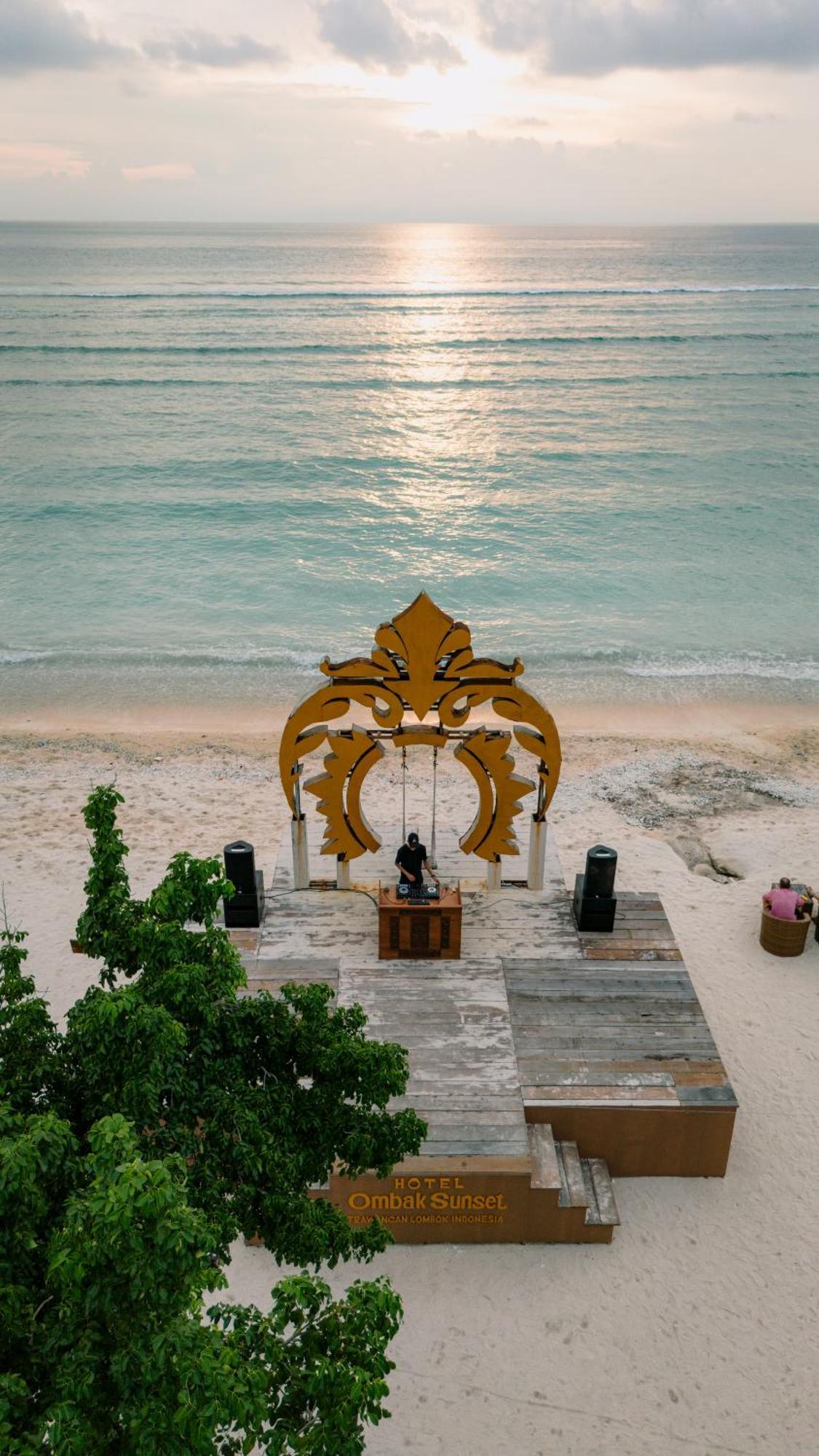 Ombak Sunset Otel Gili Trawangan Dış mekan fotoğraf